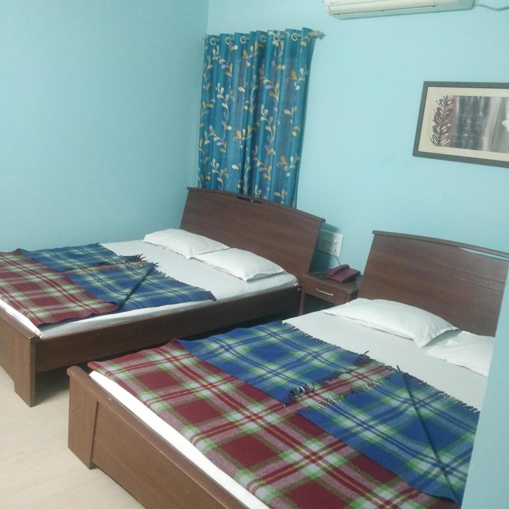 Hotel Delta Executive Ширди Екстериор снимка