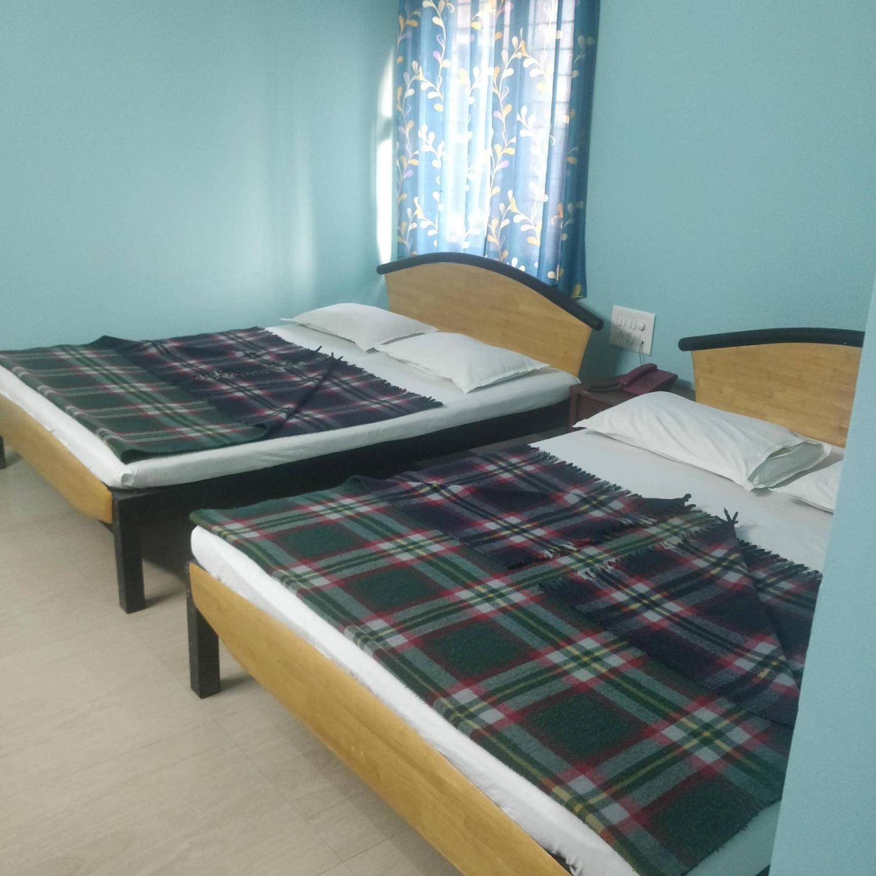 Hotel Delta Executive Ширди Екстериор снимка