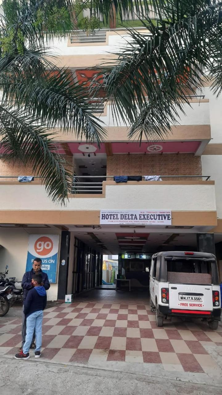 Hotel Delta Executive Ширди Екстериор снимка
